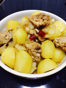 肉じゃがカレー味