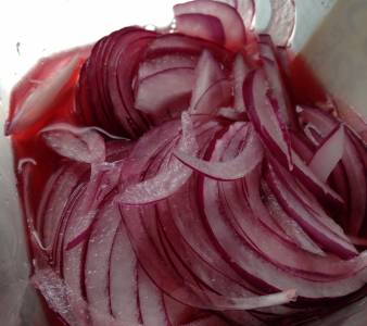紫たまねぎのピクルス