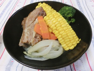 とうもろこしとスペアリブの塩煮