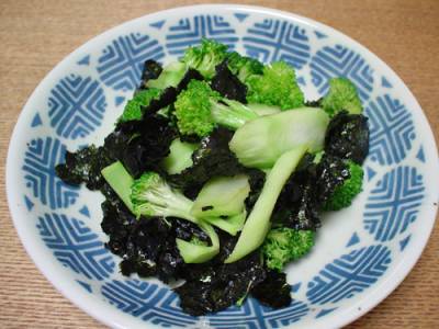 ブロッコリの塩のり炒め