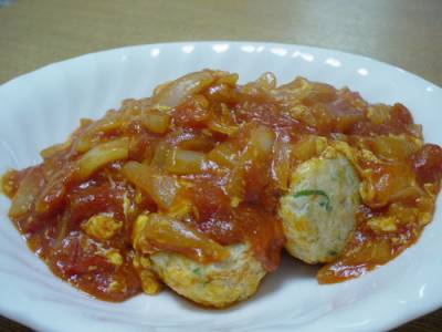 鶏つくねの トマトあんかけ