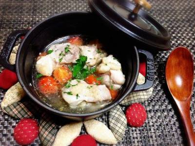 チキンの水煮 ケイパー風味