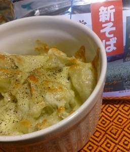 牛乳蕎麦がきのチーズグラタン