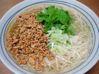 ピリ辛鶏そぼろの汁ビーフン