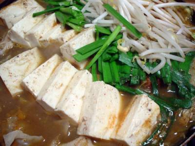 鶏手羽のコチュジャン鍋