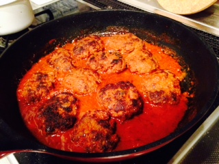 お父さんの煮込みハンバーグ