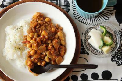 ごぼうと豆のキーマカレー