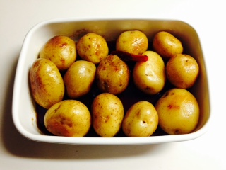 新じゃがのはちみつ炒め煮