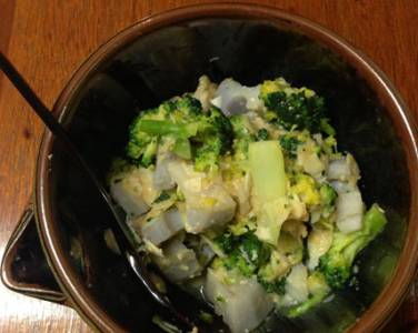 ブロッコリとたたきれんこんのアーモンドみそあえ