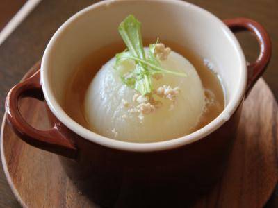 新たまねぎの丸ごと煮