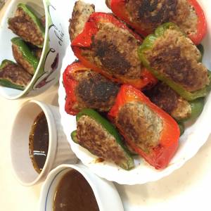 パプリカの肉詰め　マッシュポテト添え