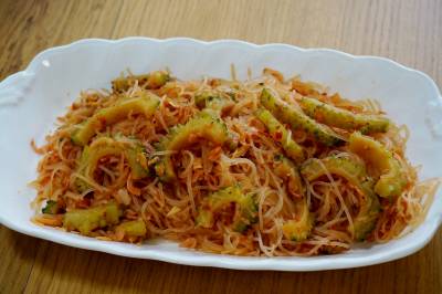 ゴーヤーと春雨のピリ辛炒め煮