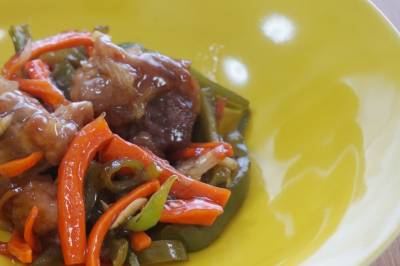 ピーマンと豚肉の黒酢炒め