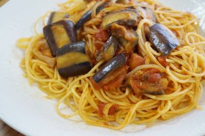 なすとトマトのスパゲッティ