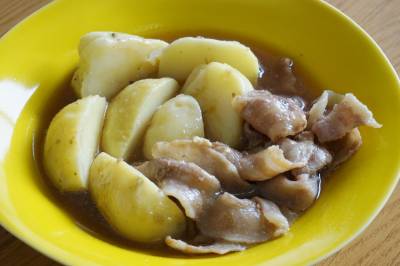 食べれば肉じゃが