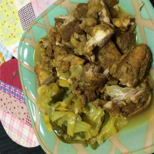 鶏肉とキャベツのカレー蒸し煮