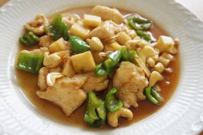 鶏むねカシューナッツ炒め