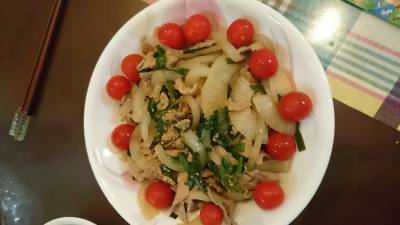 新たまねぎのスタミナ炒め