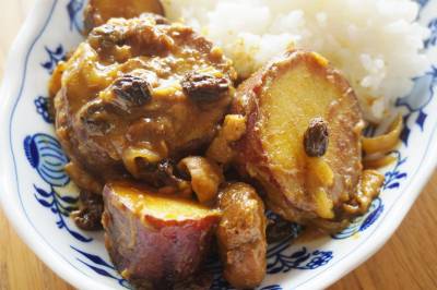 さつまいもとチキンのパイナップルカレー煮