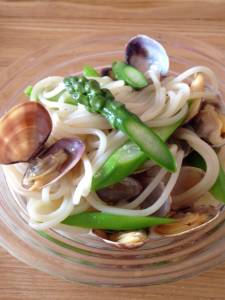 アスパラボンゴレビアンコ