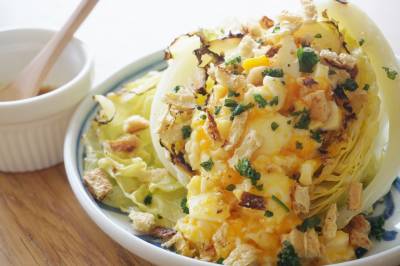 蒸しキャベツのミモザサラダ