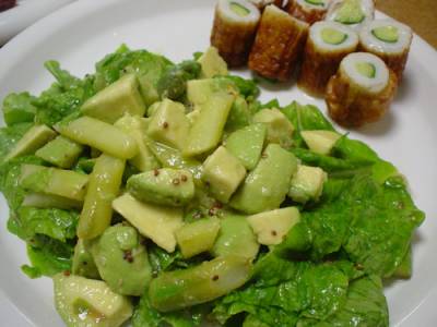 アスパラガスとアボカドのマスタードドレッシングあえ