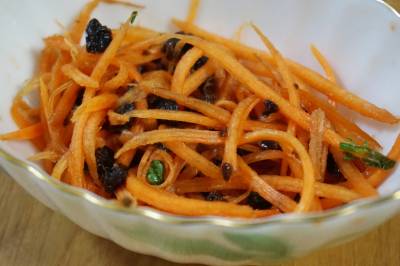 にんじんとレーズンのサラダ