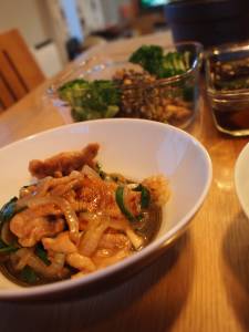 新たまねぎのスタミナ炒め