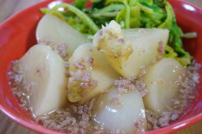 かぶの豚そぼろ煮