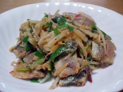 いわしとたっぷり野菜のピリ辛炒め