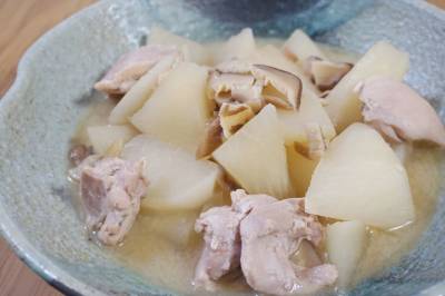 大根と鶏肉のみそ煮