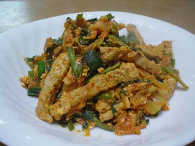 卵と豚肉のキムチいため