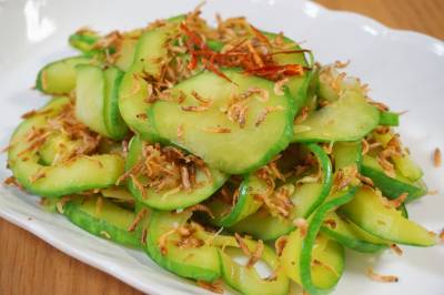 ズッキーニと桜えびの炒め物