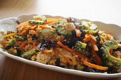 ピリ辛ゴーヤーチャンプルー