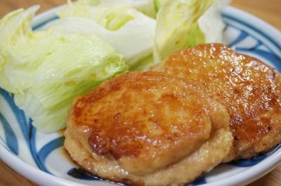 豆腐と鶏肉の小判焼き