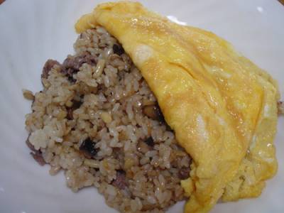 ビーフオムライス