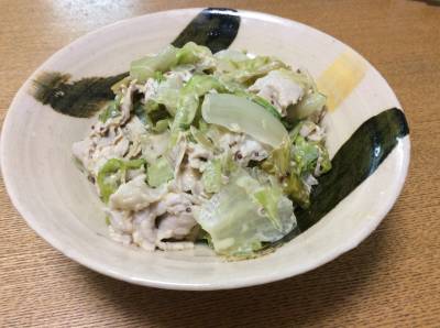 豚肉とレタスのごまだれ