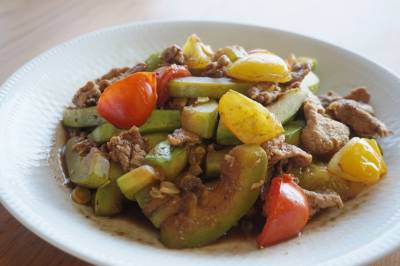 ズッキーニと豚肉のバルサミコ酢炒め