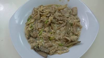 豚バラの卵とじ