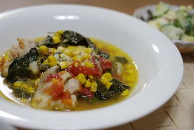 チキンに重ねて煮るだけ