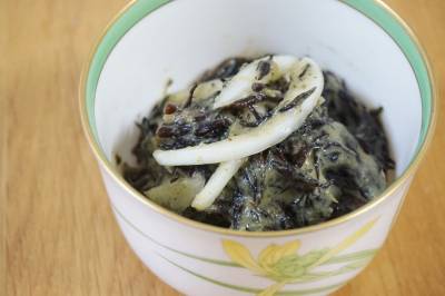 アボカドのひじきサラダ