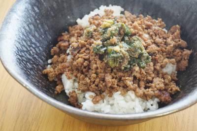 牛そぼろのもやしご飯