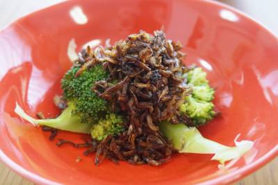 ブロッコリーのマリネ・さくらえび風味