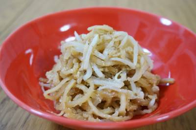 もやしと切り干し大根のごま酢あえ