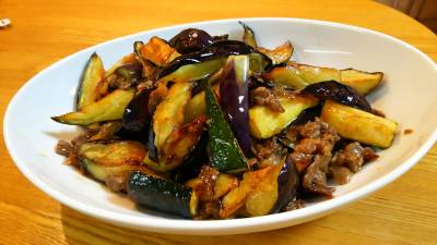 なすと牛肉のオイスター炒め