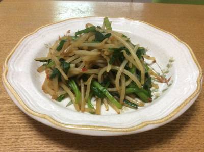 にらともやしの辛み炒め