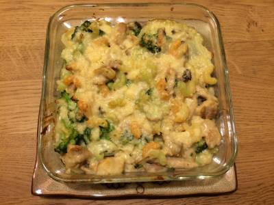 マカロニグラタン