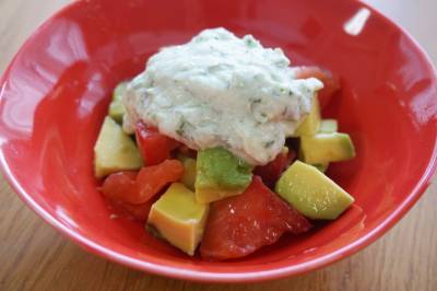 ヨーグルトのグラスサラダ