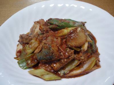 さば缶とねぎのみそ煮