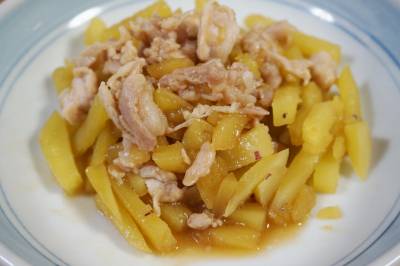 さつまいもと豚肉のピリ辛きんぴら